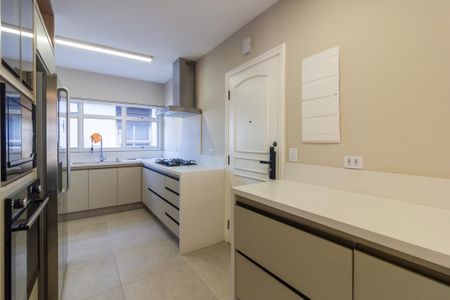 Cozinha de apartamento à venda com 4 quartos, 155m² em Pinheiros, São Paulo