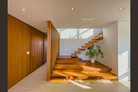 Apartamento à venda com 338m², 4 quartos e 4 vagas