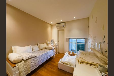 Apartamento à venda com 338m², 4 quartos e 4 vagas