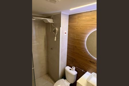 Banheiro de apartamento para alugar com 1 quarto, 28m² em Tatuapé, São Paulo