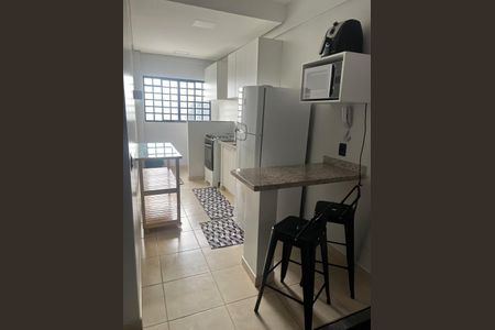 Cozinha de apartamento para alugar com 1 quarto, 54m² em Jardim da Luz, Goiânia