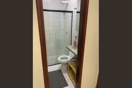 Banheiro de apartamento para alugar com 1 quarto, 54m² em Jardim da Luz, Goiânia