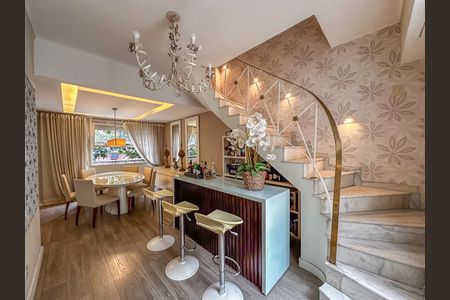 Apartamento à venda com 208m², 3 quartos e 1 vaga