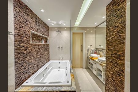 Apartamento à venda com 208m², 3 quartos e 1 vaga