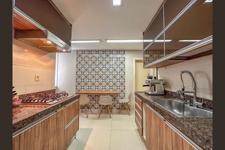 Apartamento à venda com 208m², 3 quartos e 1 vaga