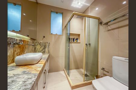 Apartamento à venda com 208m², 3 quartos e 1 vaga