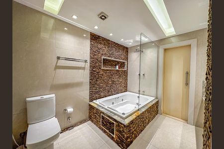 Apartamento à venda com 208m², 3 quartos e 1 vaga
