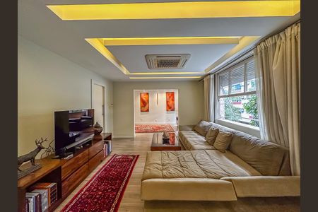 Apartamento à venda com 208m², 3 quartos e 1 vaga