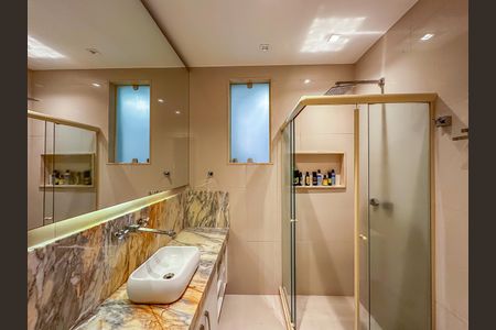 Apartamento à venda com 208m², 3 quartos e 1 vaga