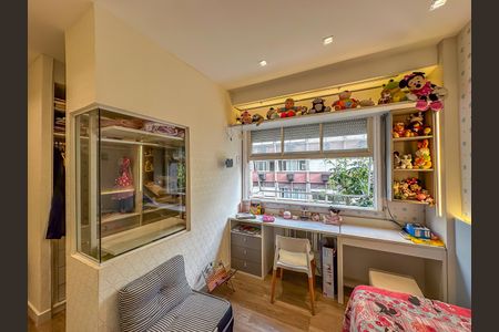 Apartamento à venda com 208m², 3 quartos e 1 vaga