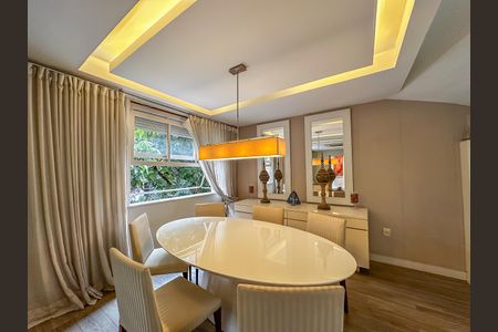 Apartamento à venda com 208m², 3 quartos e 1 vaga