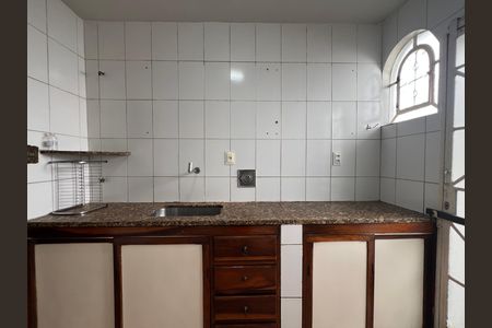 Cozinha de casa à venda com 3 quartos, 180m² em Serrano, Belo Horizonte