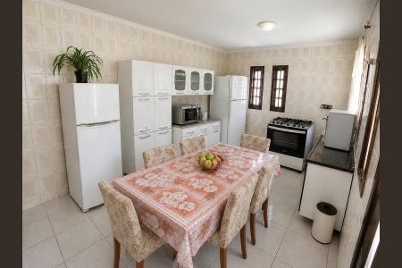 Cozinha de casa à venda com 3 quartos, 150m² em Vila Ivone, São Paulo
