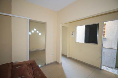 Sala de casa para alugar com 1 quarto, 70m² em Mutua, São Gonçalo