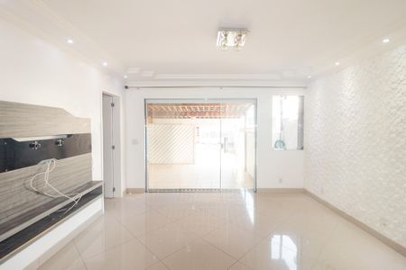 Sala de casa para alugar com 2 quartos, 90m² em Campo Grande, Rio de Janeiro