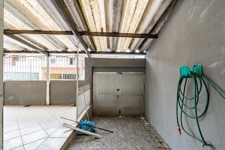 Garagem de casa à venda com 2 quartos, 78m² em Vila Nair, São Paulo