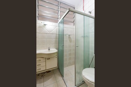 BAnheiro de casa à venda com 2 quartos, 78m² em Vila Nair, São Paulo