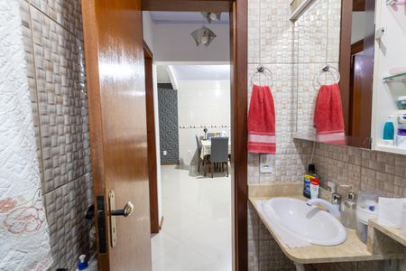 Casa à venda com 360m², 3 quartos e 2 vagasBanheiro