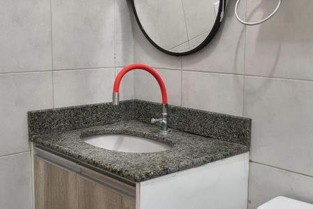 Casa para alugar com 140m², 2 quartos e 1 vaga Casa para alugar com 140m², 2 quartos e 1 vagaBanheiro