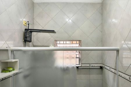 Casa para alugar com 140m², 2 quartos e 1 vaga Casa para alugar com 140m², 2 quartos e 1 vagaBanheiro