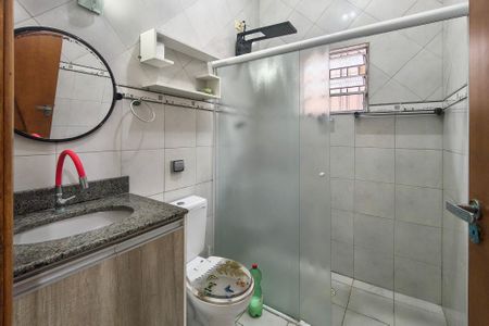 Casa para alugar com 140m², 2 quartos e 1 vaga Casa para alugar com 140m², 2 quartos e 1 vagaBanheiro