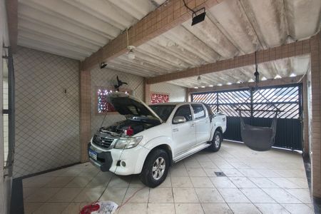 Garagem de casa para alugar com 2 quartos, 140m² em Nova Mirim, Praia Grande