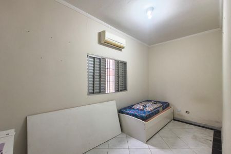 Casa para alugar com 140m², 2 quartos e 1 vaga Casa para alugar com 140m², 2 quartos e 1 vagaQuarto