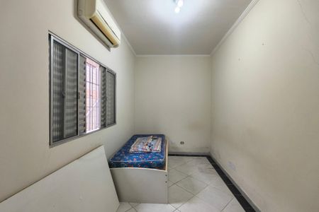 Casa para alugar com 140m², 2 quartos e 1 vaga Casa para alugar com 140m², 2 quartos e 1 vagaQuarto