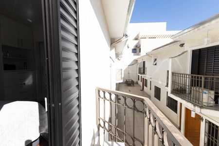 Varanda  de casa de condomínio à venda com 3 quartos, 200m² em Vila Mazzei, São Paulo