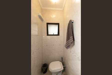 Casa de condomínio para alugar com 200m², 3 quartos e 2 vagas Casa de condomínio para alugar com 200m², 3 quartos e 2 vagasLavabo