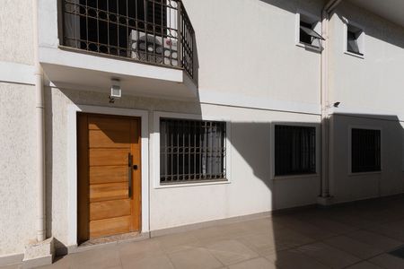 Fachada  de casa de condomínio à venda com 3 quartos, 200m² em Vila Mazzei, São Paulo