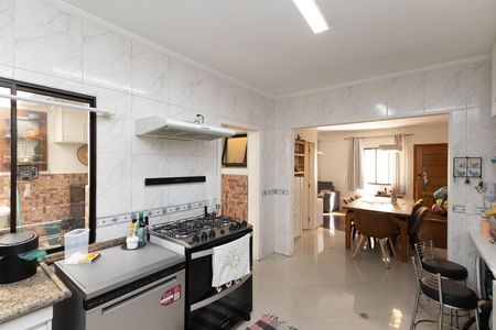 Cozinha - Armários de casa de condomínio à venda com 3 quartos, 200m² em Vila Mazzei, São Paulo