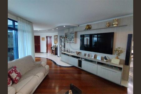 Apartamento à venda com 4 quartos, 240m² em Jardim Avelino, São Paulo