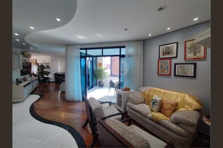 Apartamento à venda com 4 quartos, 240m² em Jardim Avelino, São Paulo