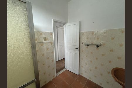 Apartamento à venda com 75m², 2 quartos e sem vagaBanheiro