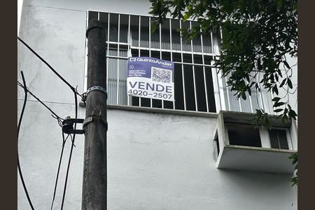 Apartamento à venda com 75m², 2 quartos e sem vagaFachada + placa