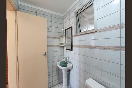 Banheiro de apartamento para alugar com 3 quartos, 62m² em Canhema, Diadema
