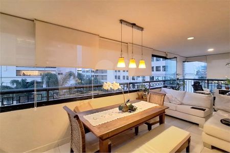 Apartamento à venda com 167m², 3 quartos e 2 vagas