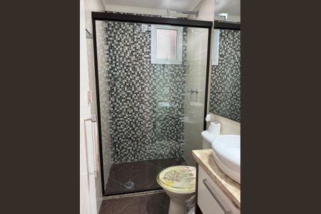 Banheiro de kitnet/studio para alugar com 1 quarto, 43m² em Brás, São Paulo