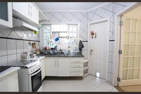 Casa à venda com 3 quartos, 90m² em Vila Gomes, São Paulo