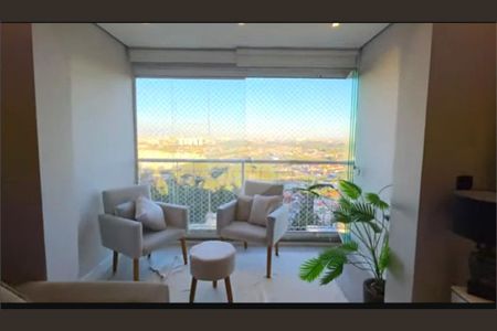 Apartamento à venda com 3 quartos, 77m² em Conjunto Promorar Raposo Tavares, São Paulo