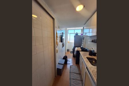 Apartamento à venda com 70m², 2 quartos e 1 vaga Apartamento à venda com 70m², 2 quartos e 1 vagaCozinha e Área de Serviço