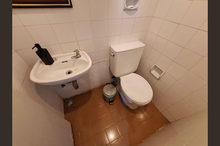 Apartamento à venda com 70m², 2 quartos e 1 vaga Apartamento à venda com 70m², 2 quartos e 1 vagaBanheiro de serviço