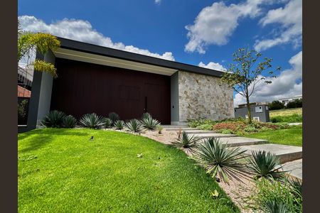 Casa à venda com 4 quartos, 463m² em Sousas, Campinas