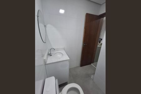Banheiro de kitnet/studio para alugar com 1 quarto, 24m² em Brás, São Paulo