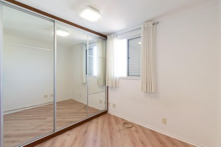 Suíte  de apartamento para alugar com 2 quartos, 63m² em Vila Paulista, São Paulo