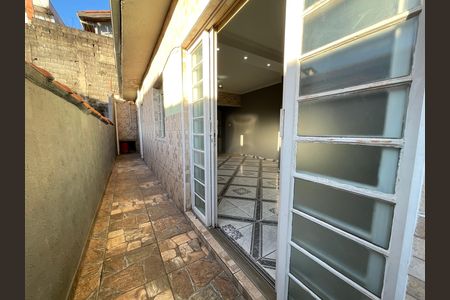 Corredor/Varanda da Sala de casa para alugar com 3 quartos, 55m² em Jardim Esmeralda, São Paulo