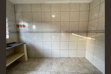 Cozinha de casa para alugar com 3 quartos, 55m² em Jardim Esmeralda, São Paulo