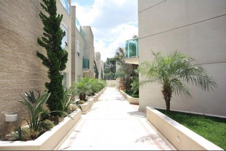 Casa à venda com 4 quartos, 290m² em Jardim Colombo, São Paulo