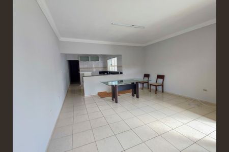 Casa à venda com 3 quartos, 150m² em Parque Oratório, Santo André